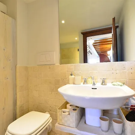 Casa Della Nonna C Hotel *
